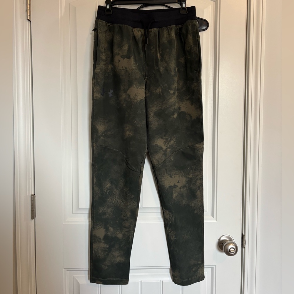 Under Armour camo joggers